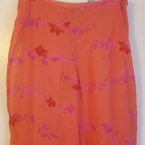 Express "100% Silk" Palazzo Hi Lo Pants in Size 7/8 (NWT) - Picture 2 of 8